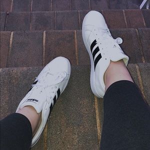 Unisex Adidas Baseline: White Neo Fashion Sneaker
